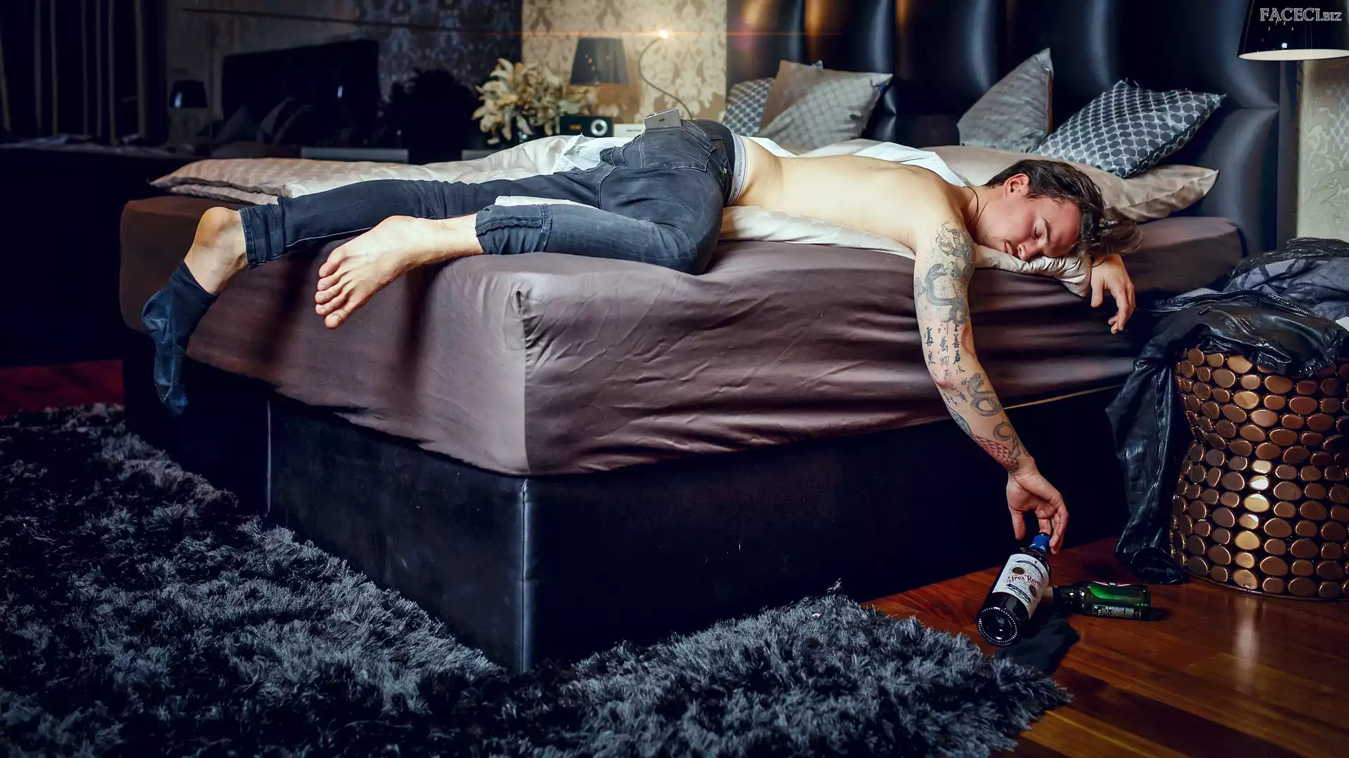 Sen, Łóżko, Mężczyzna, Śpiący, Tatuaż